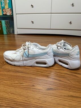 Nike Women’s Air Max SC
